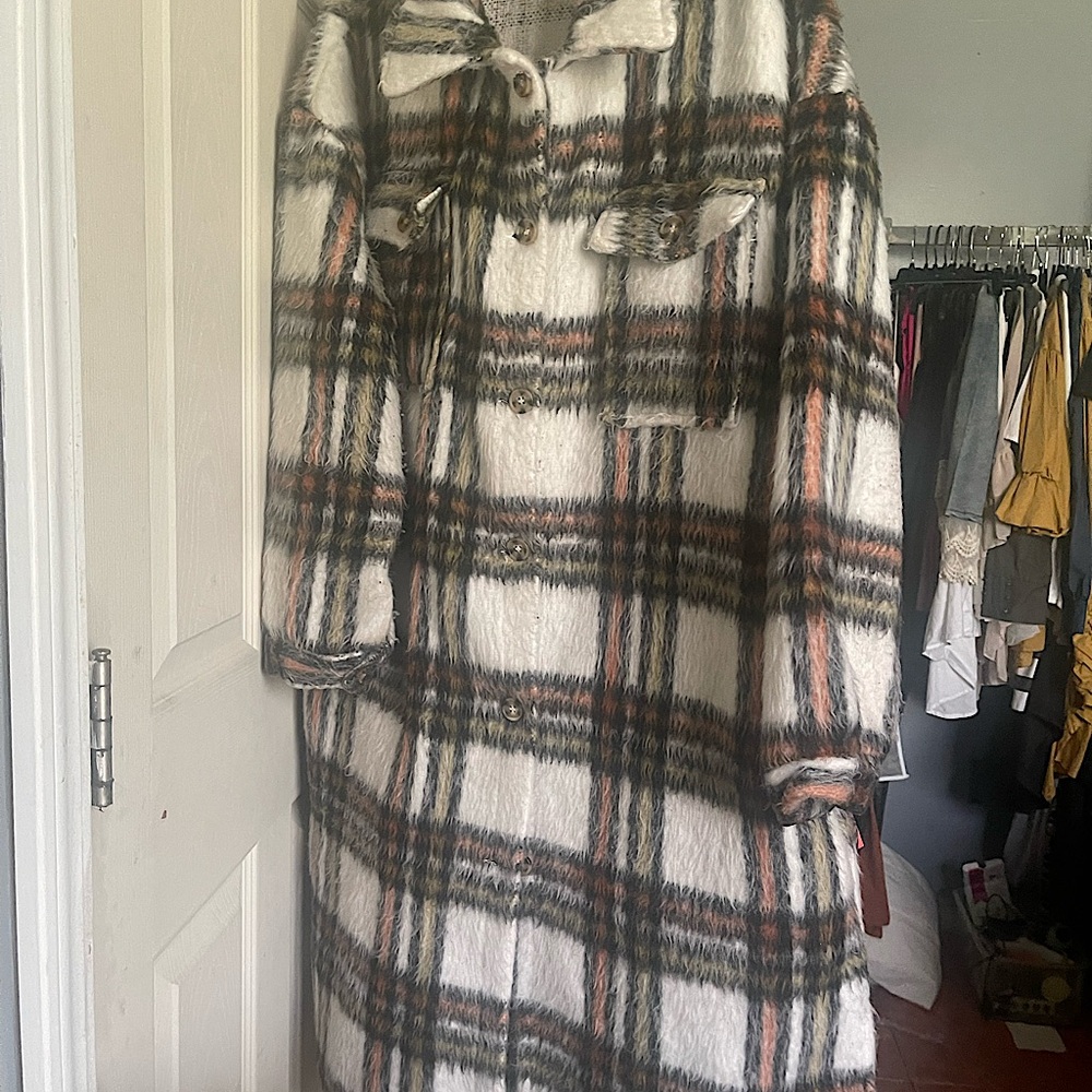 Long Jacket (Shacket) - Picture 5 of 10